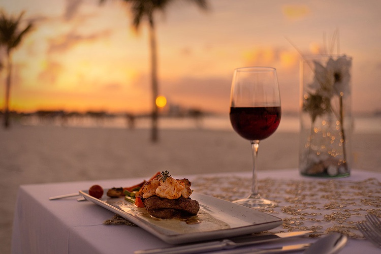 Jantar romântico Beachscape Kin Ha Villas & Suites Cancún